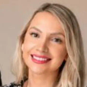 Laura Platts, Relationship Manager